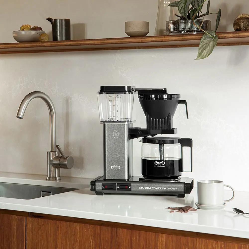 id5-moccamaster-kbg-select-stone-grey-4.webp