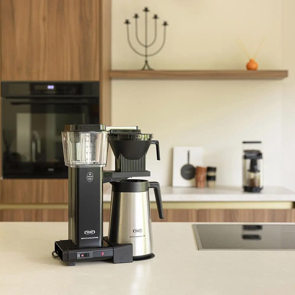 id3-moccamaster-kbgt-black-2.webp