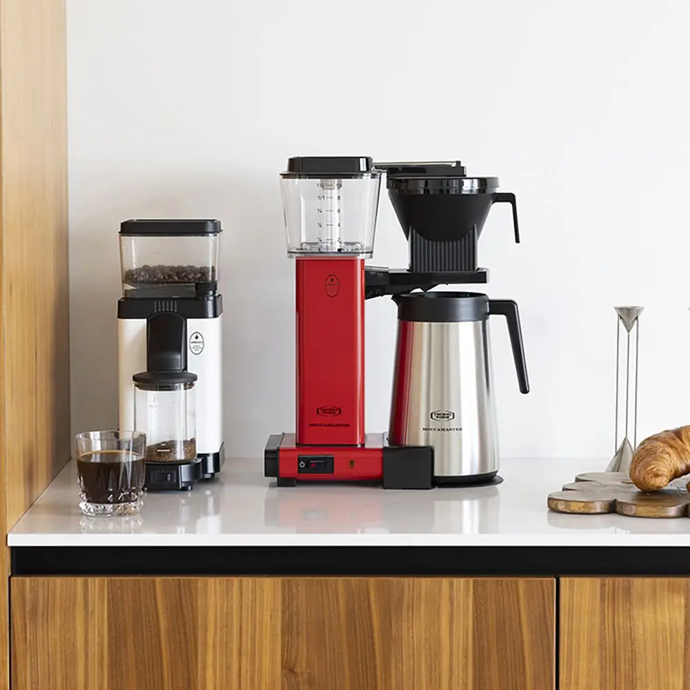 id3-moccamaster-kbgt-red-2.webp