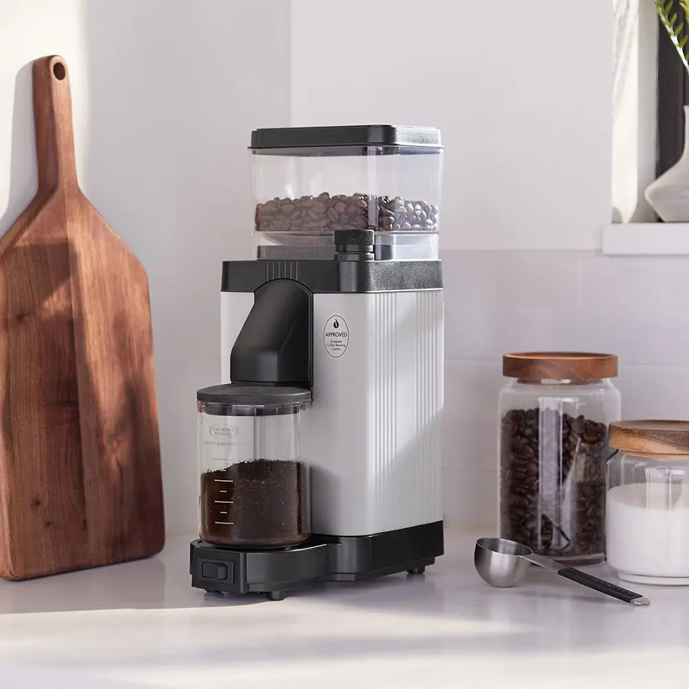 id5-moccamaster-km5-burr-grinder-matt-white-4.webp