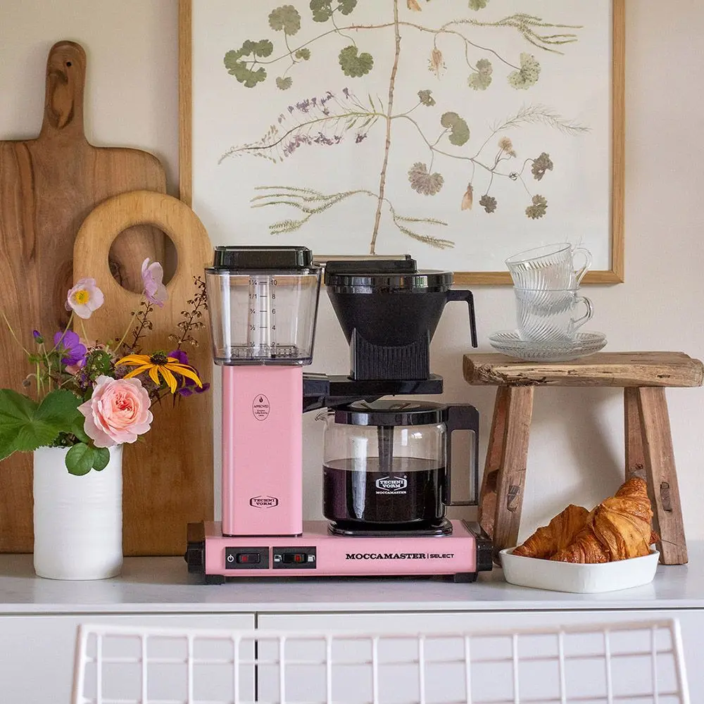 id4-moccamaster-kbg-select-pink-3.webp