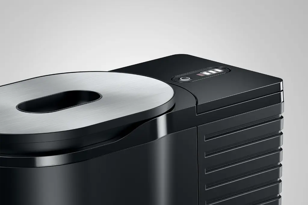 cc0-6l-eb_black_image8.webp