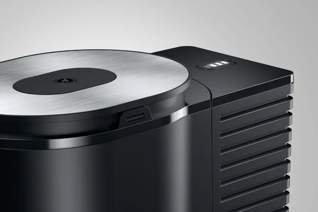 cool_control_1l_black_eb_image4.webp